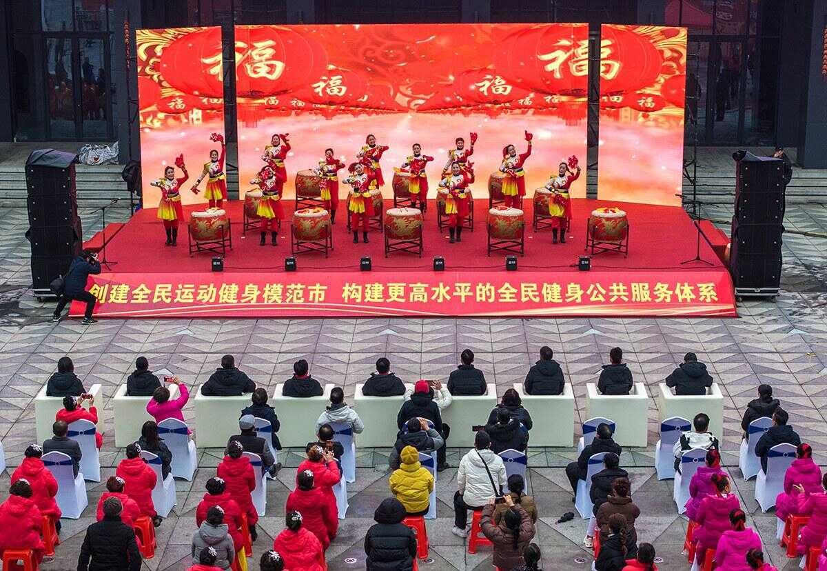 一方面