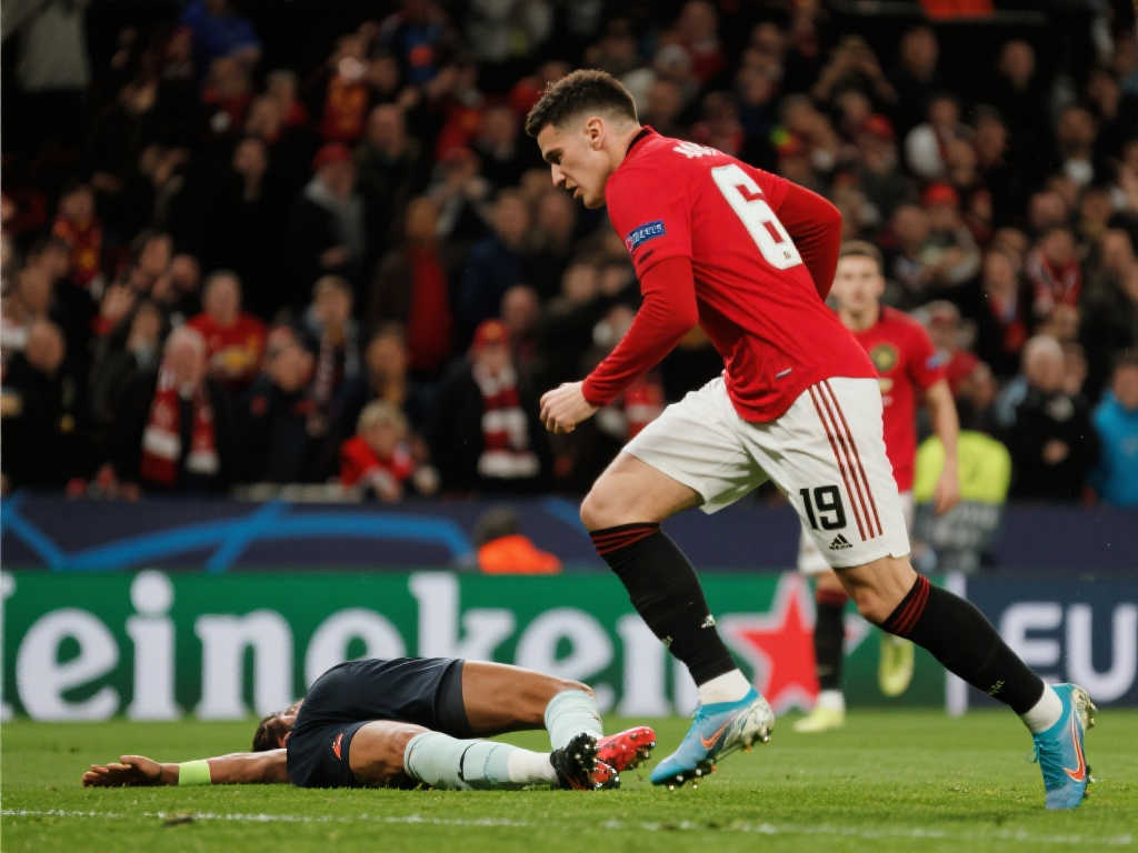 联赛与青少 联赛与青少